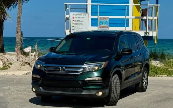 2016 Honda Pilot EX photo 12