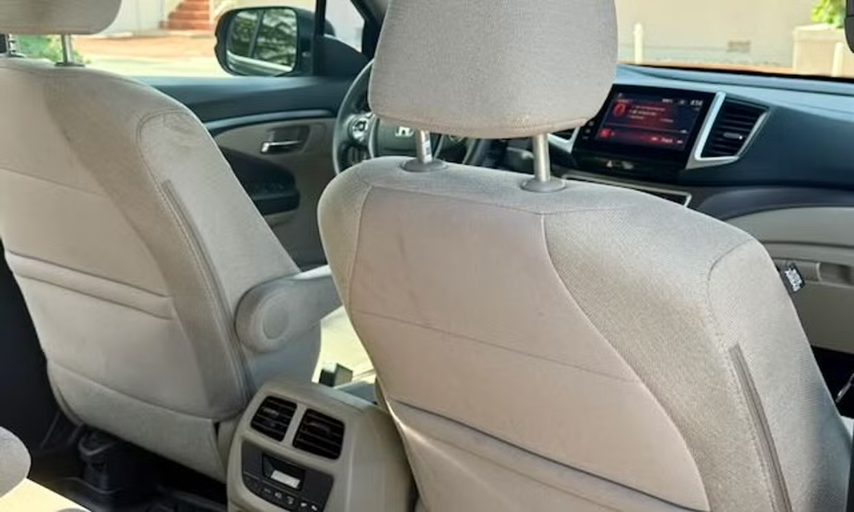 2016 Honda Pilot EX photo 9