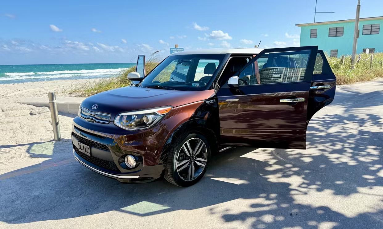 2017 Kia Soul Plus photo 5