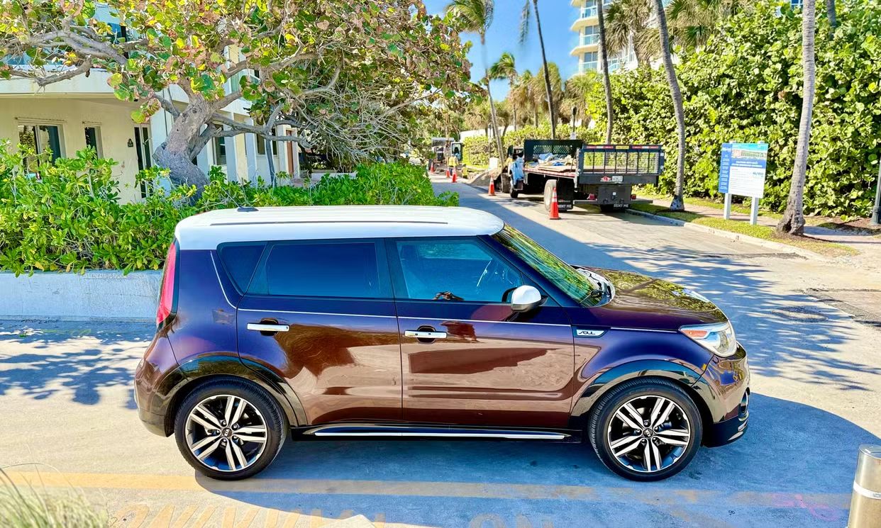 2017 Kia Soul Plus photo 7