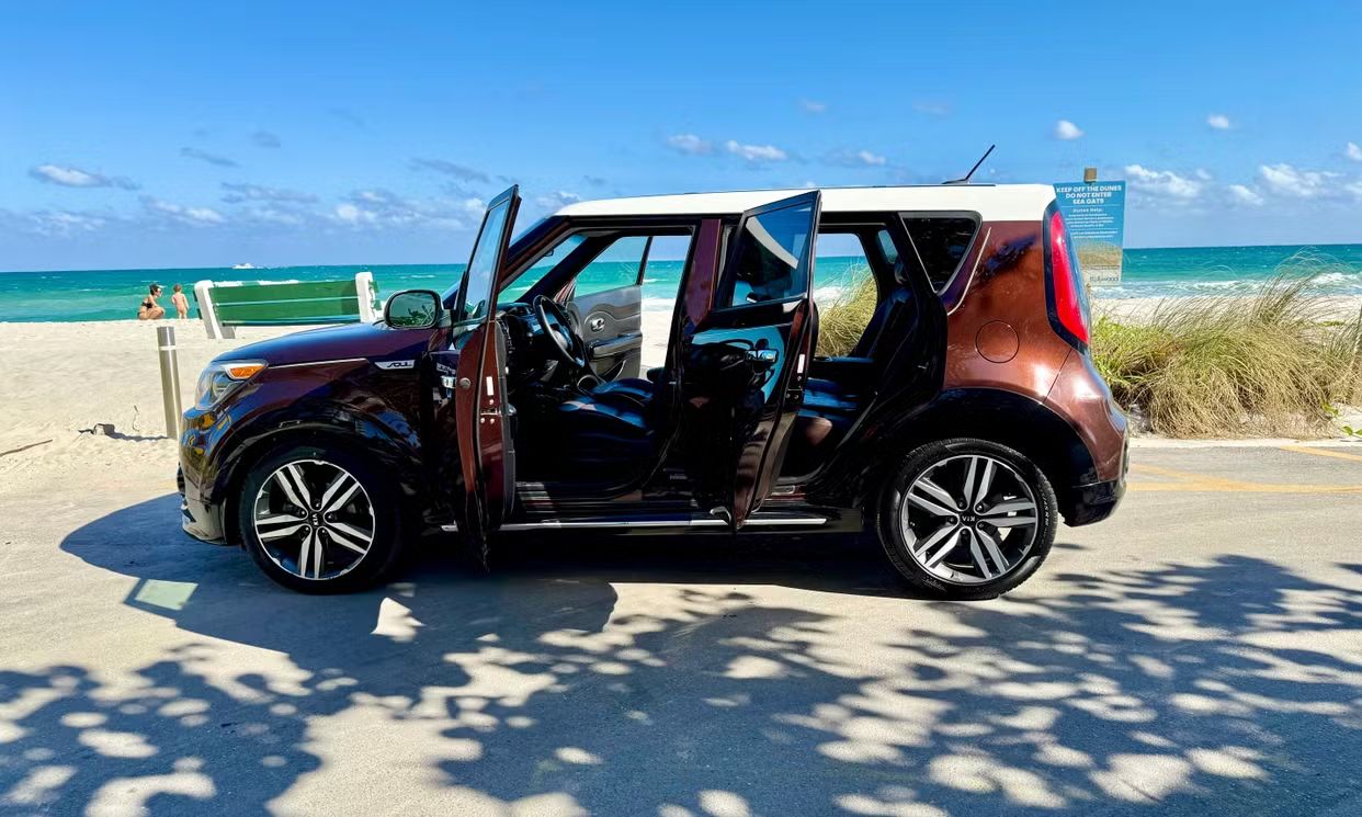 2017 Kia Soul Plus photo 10