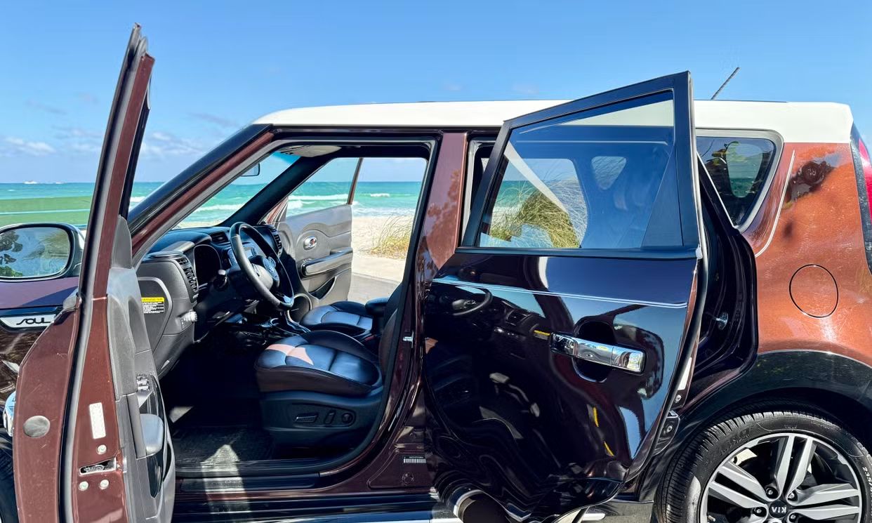 2017 Kia Soul Plus photo 11