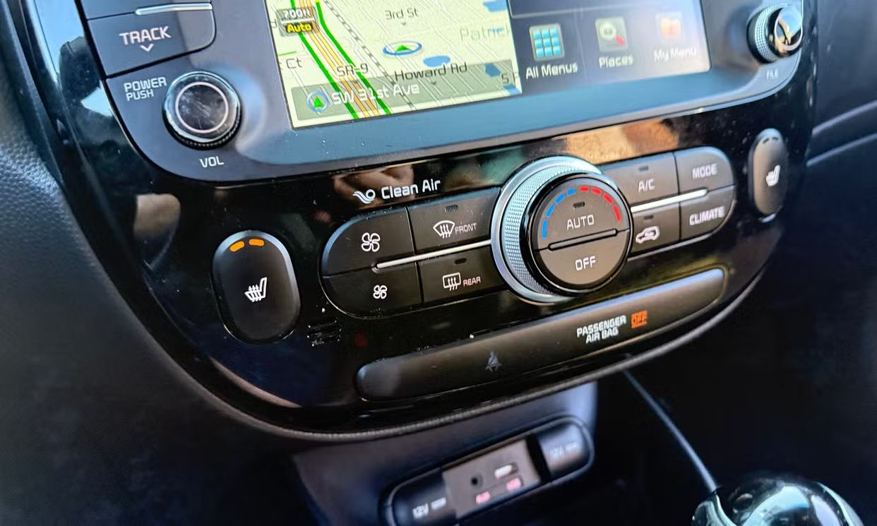 2017 Kia Soul Plus photo 19